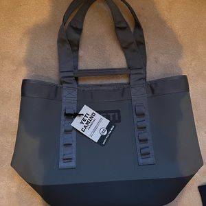 Brand new Yeti Camino bag!!